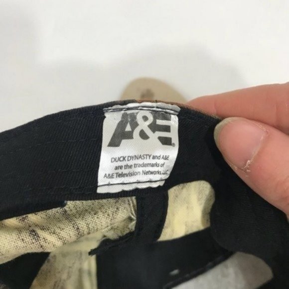 Duck Dynasty Black Swamp Camouflage Hat - Picture 6 of 6